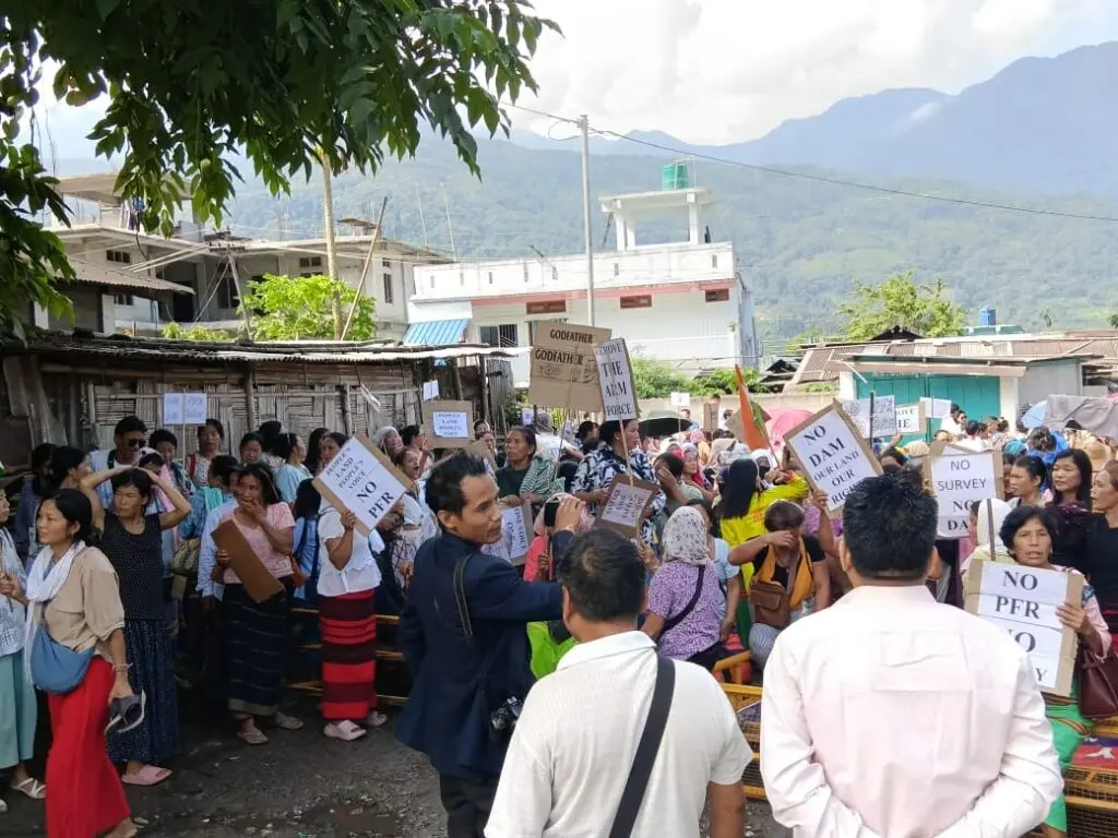 Pasighat sit-in begins, Siang valley bandh called for 23 October