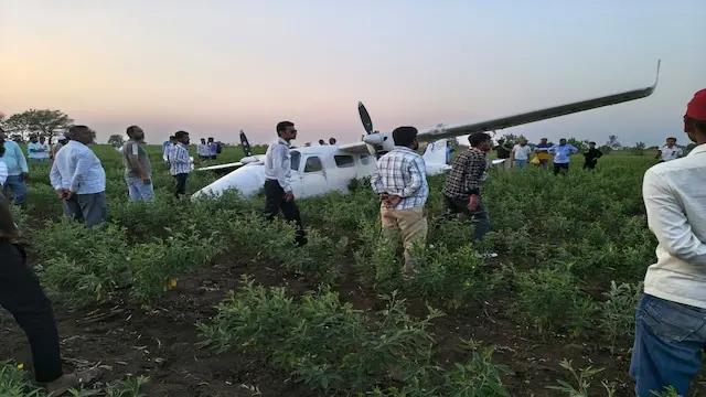 Training aircraft lands safely in Kalaburagi field after snag