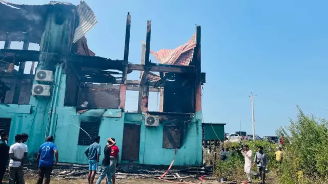 কলকাতায় পুজো মণ্ডপে পদপিষ্ট হয়ে ১৭ জনের মৃত্যু