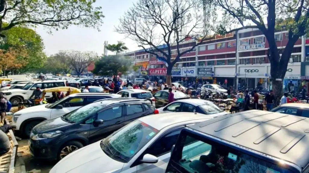 Delhi LG orders uniform parking charges across all agencies