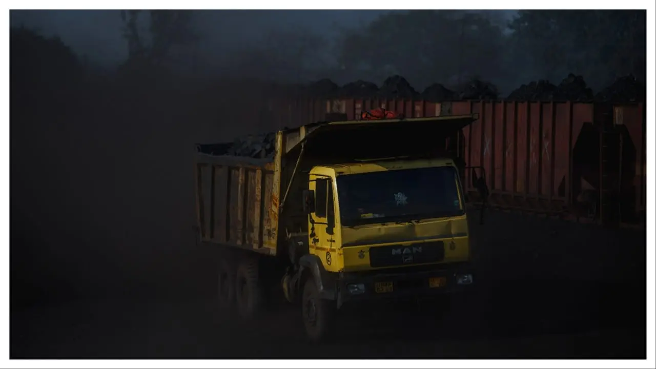 CGST blocks over 150 coal trucks, recovers Rs 40.42 lakh in Dibrugarh