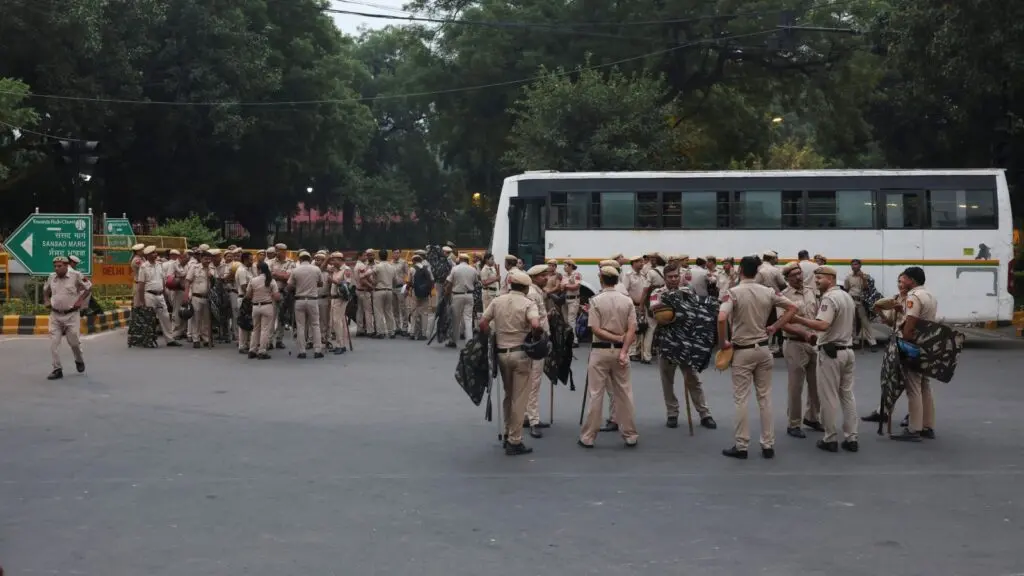 Delhi traffic locked down as CJP protest draws police alert