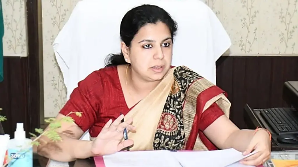 Ex-IAS officer Divya Mittal launches Jan Neeti Bharat, eyes UP 2027 polls