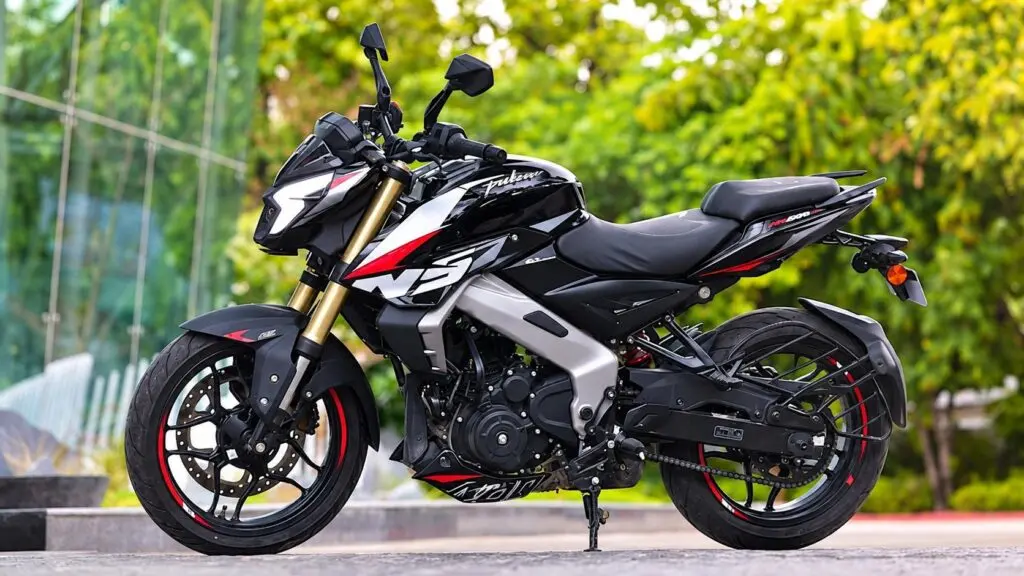 Bajaj launches updated Pulsar NS400Z with TFT display, Google Maps