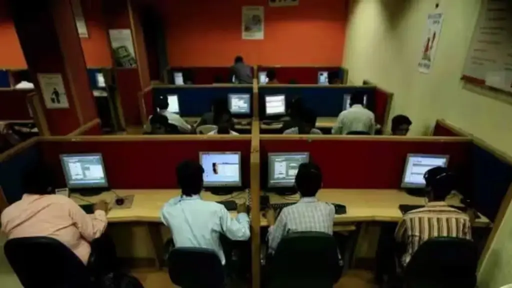 Lonavala call centre busted, 20 held for cheating foreigners