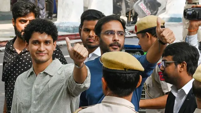 Delhi court grants bail to CJP leaders Das, Ranka