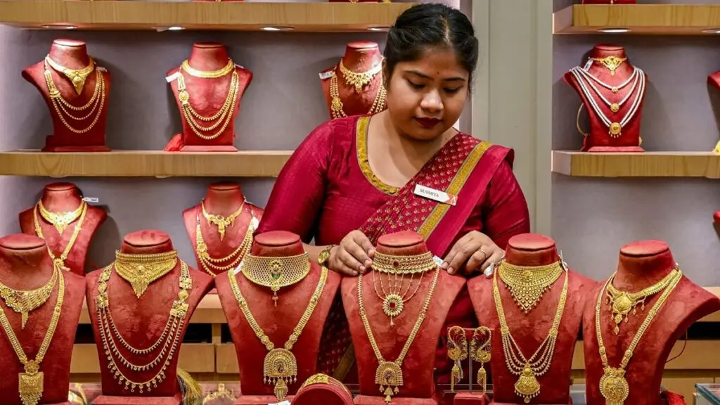 Gold steady at Rs 1.46 lakh on Karwa Chauth, silver up Rs 500