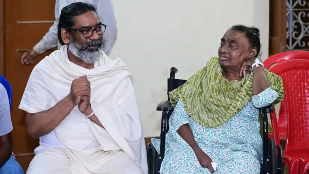 CM Hemant Soren's mother Rupi Soren dies at 78 in Ranchi