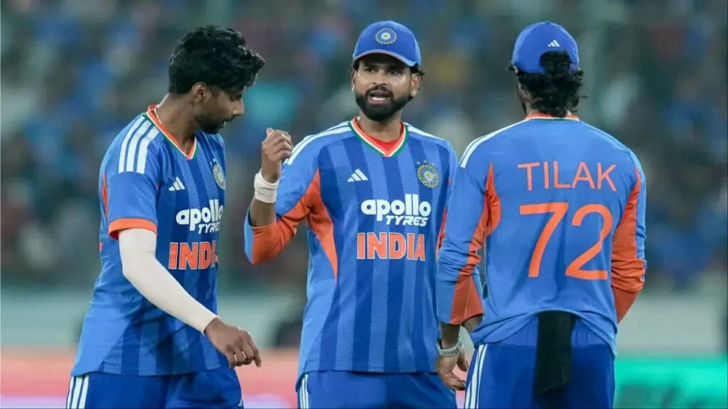India lose Hyderabad T20, series tied 2-2