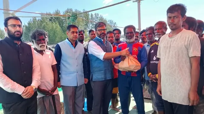 India thanks Seychelles for rescuing 17 fishermen