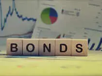 India 10-year bond yield falls as Treasuries, oil ease