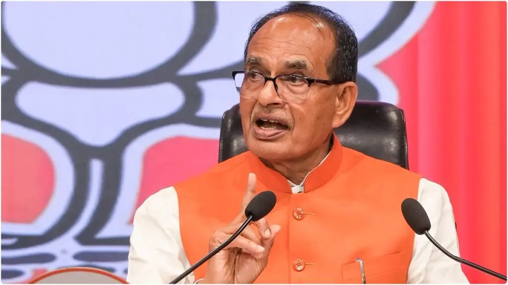 Shivraj slams ‘regime change gang’, asks why opposition fails in India