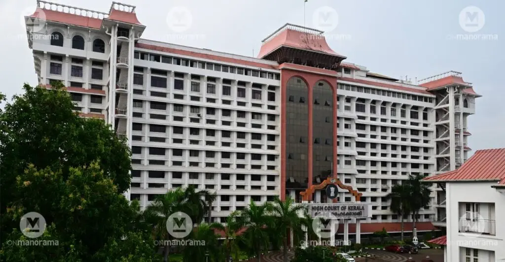 Kerala HC orders SIT probe in liposuction case, woman lost nine fingers