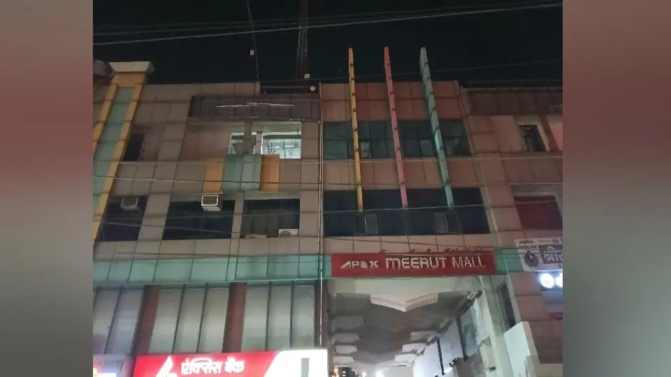 Income Tax raids builder Atul Gupta's office in Meerut