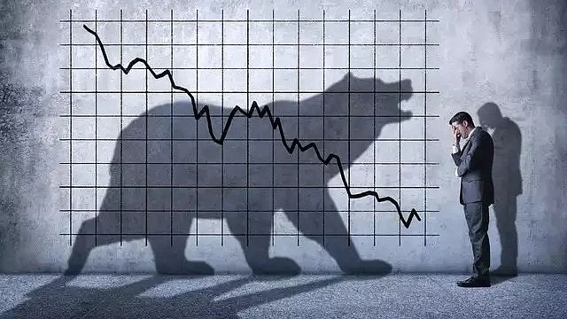 Sensex, Nifty fall for third session on crude and bond yields