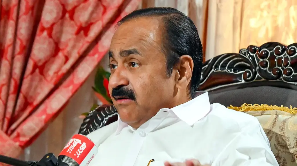 Keralam Cabinet clears Bill guaranteeing senior citizen rights