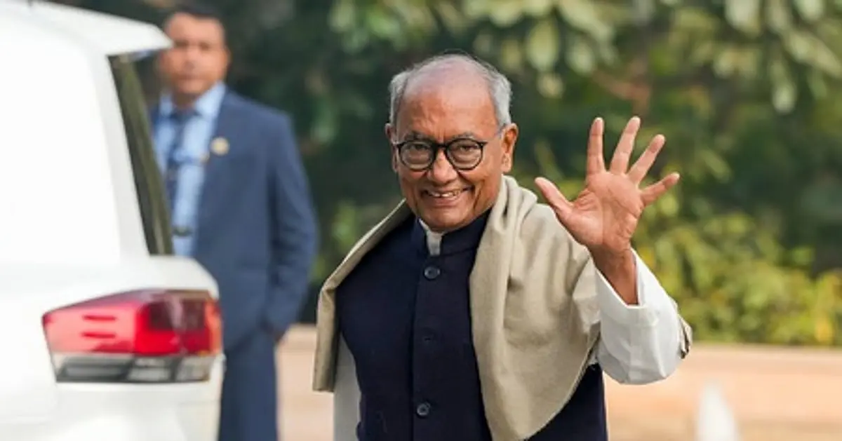 Digvijaya Singh begins 930-km yatra to Ayodhya over donation theft