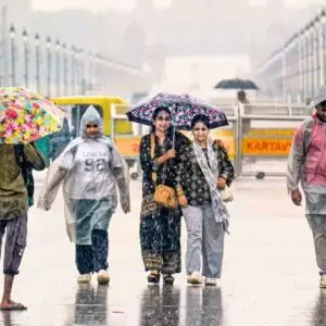 Delhi AQI remains ‘poor’ in many areas despite rain