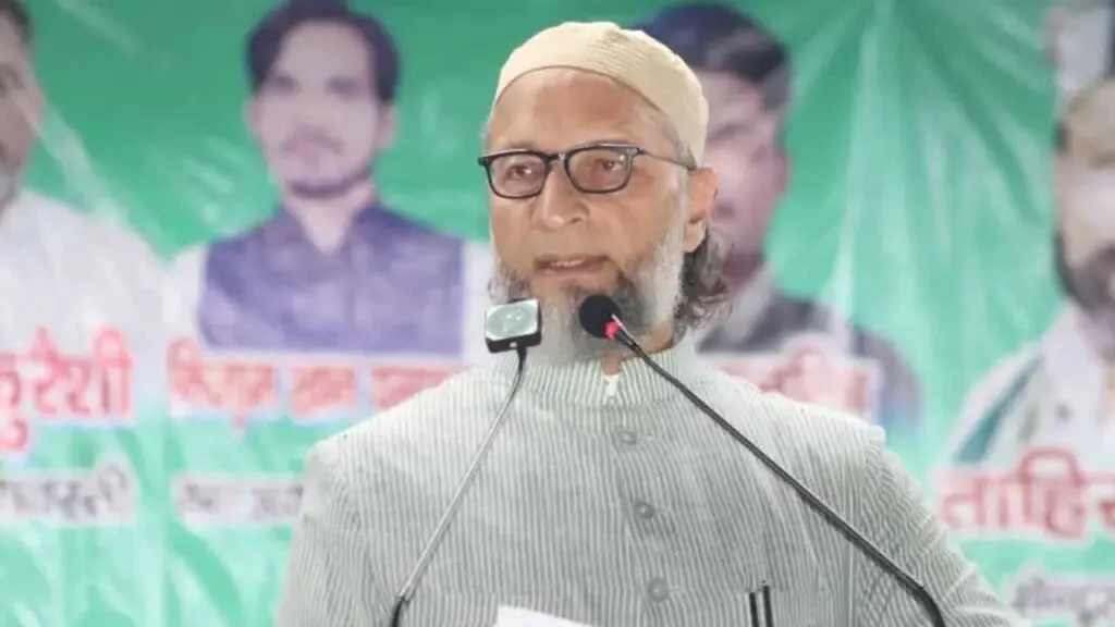Owaisi attacks Akhilesh in Azamgarh, questions SIR deletions