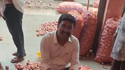 Egyptian onions enter Vashi market at ₹38/kg as local prices soar