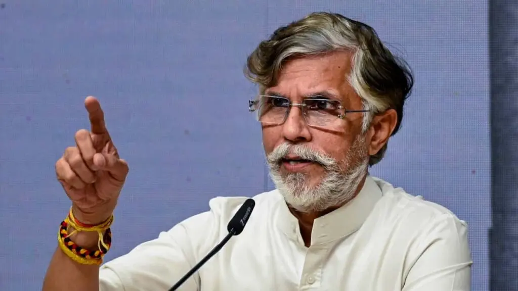 Congress hits back at Rajnath Singh on regime change charge