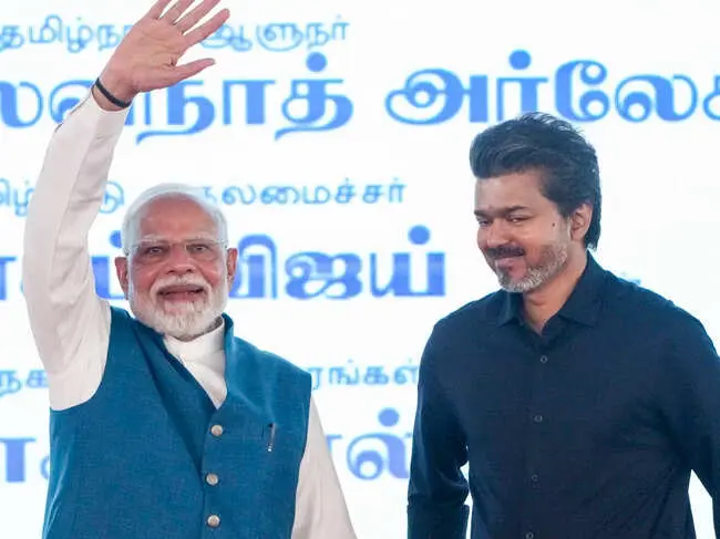PM Modi vows India will be top 3 economy, host Olympics, land on Moon by 2047