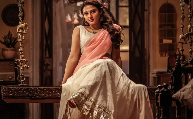 Ritika Nayak's character Padamataveedhi Janaki unveiled for Powerpeta