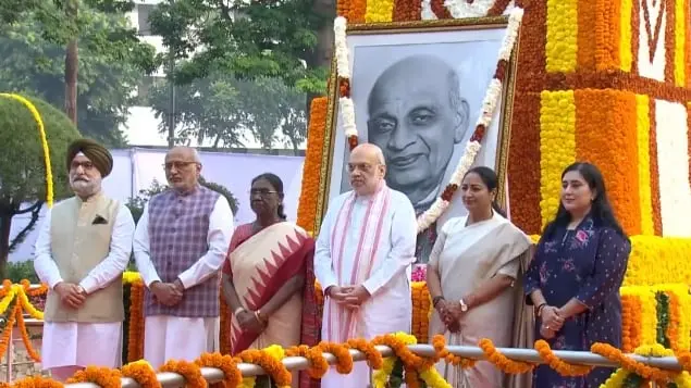राष्ट्रीय एकता दिवस: पीएम मोदी गुजरात में, पटेल को श्रद्धांजलि