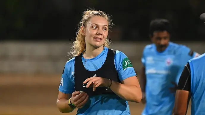 Mumbai Indians trade for USA pacer Tara Norris for WPL 2027