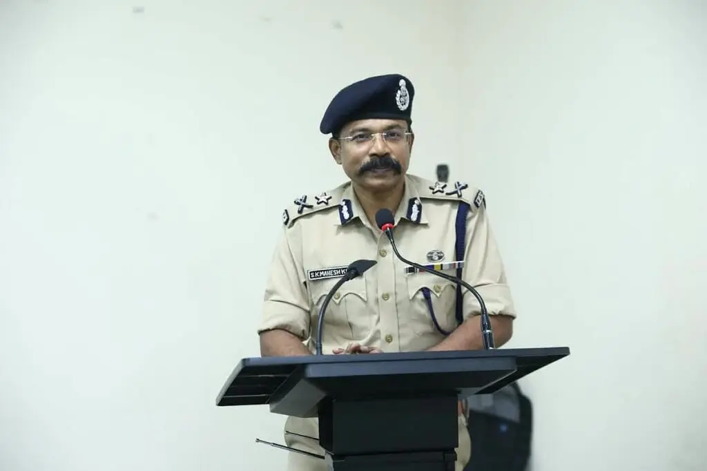 Kochi police chief removed, denies interference in fatal crash probe