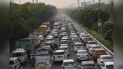 Swiss President's convoy snarls Noida Expressway for 40 minutes