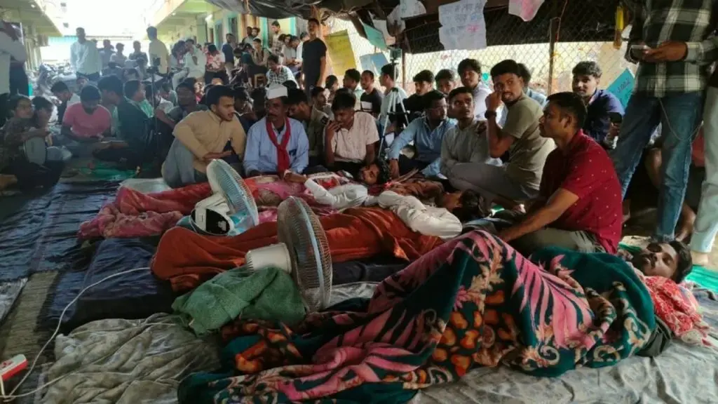 Congress claims tribal students held from Mumbai HQ, police deny