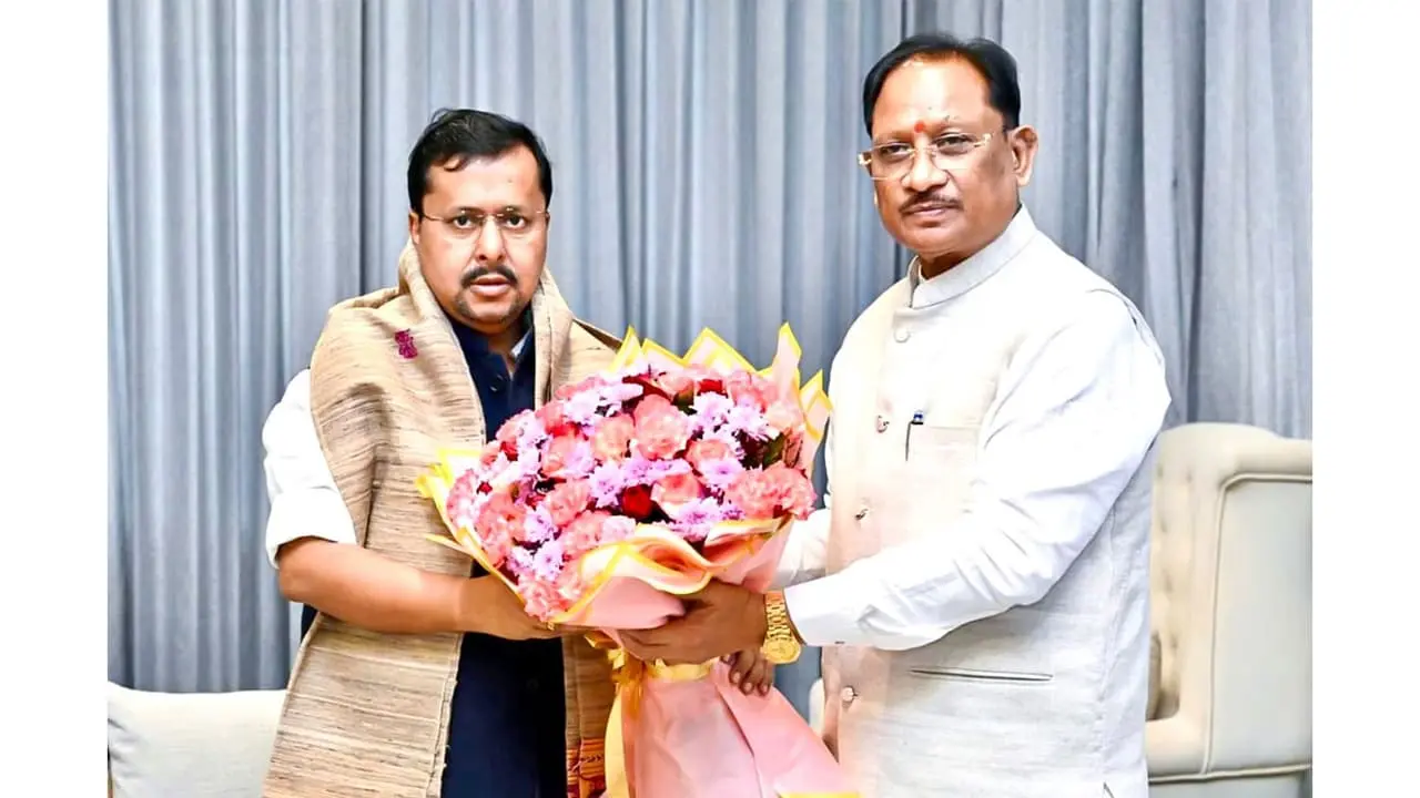 Chhattisgarh CM Sai briefs BJP chief Nabin on state development