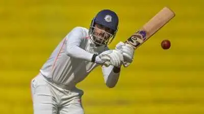 India A hold on for thrilling draw, win series 1-0